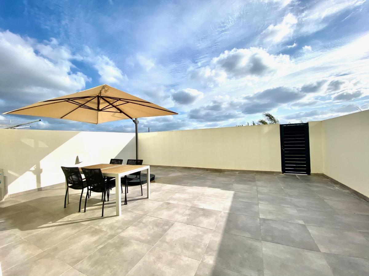 The Sunny Dune - Luxury Apartment W/ Pool & Private Terrace Ferrel  Exterior photo